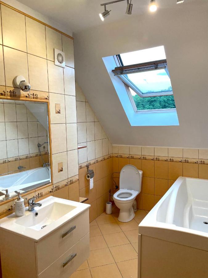 Domowe Pokoje Wilanow Varsóvia Exterior foto